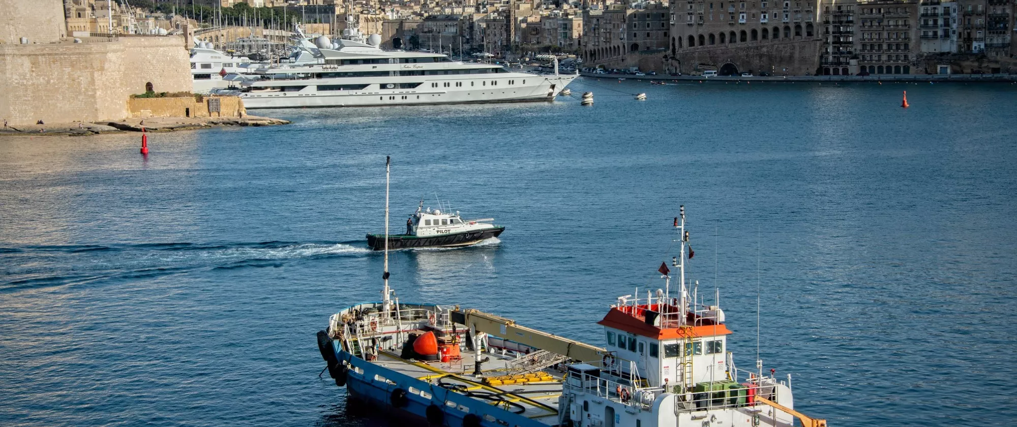 Landscape picture of a harbour in Malta