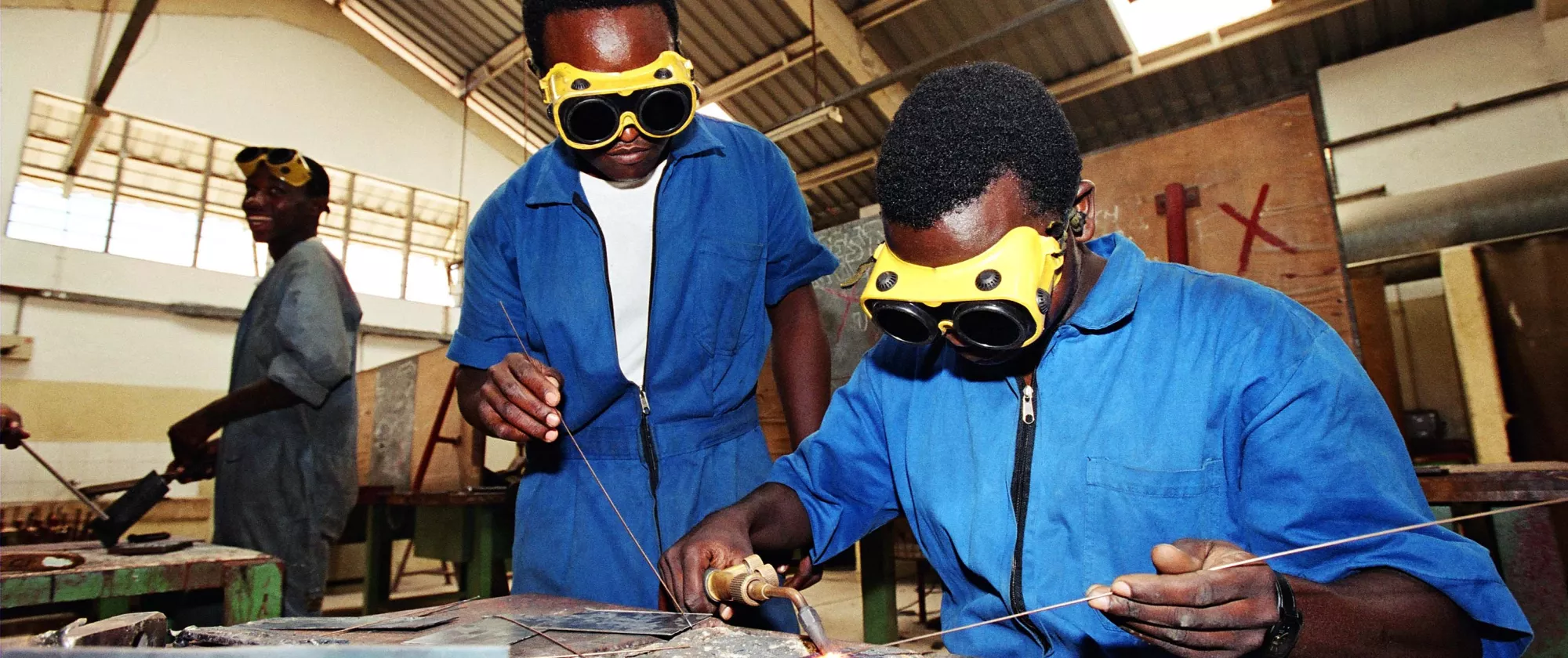 metal welders in Burundi