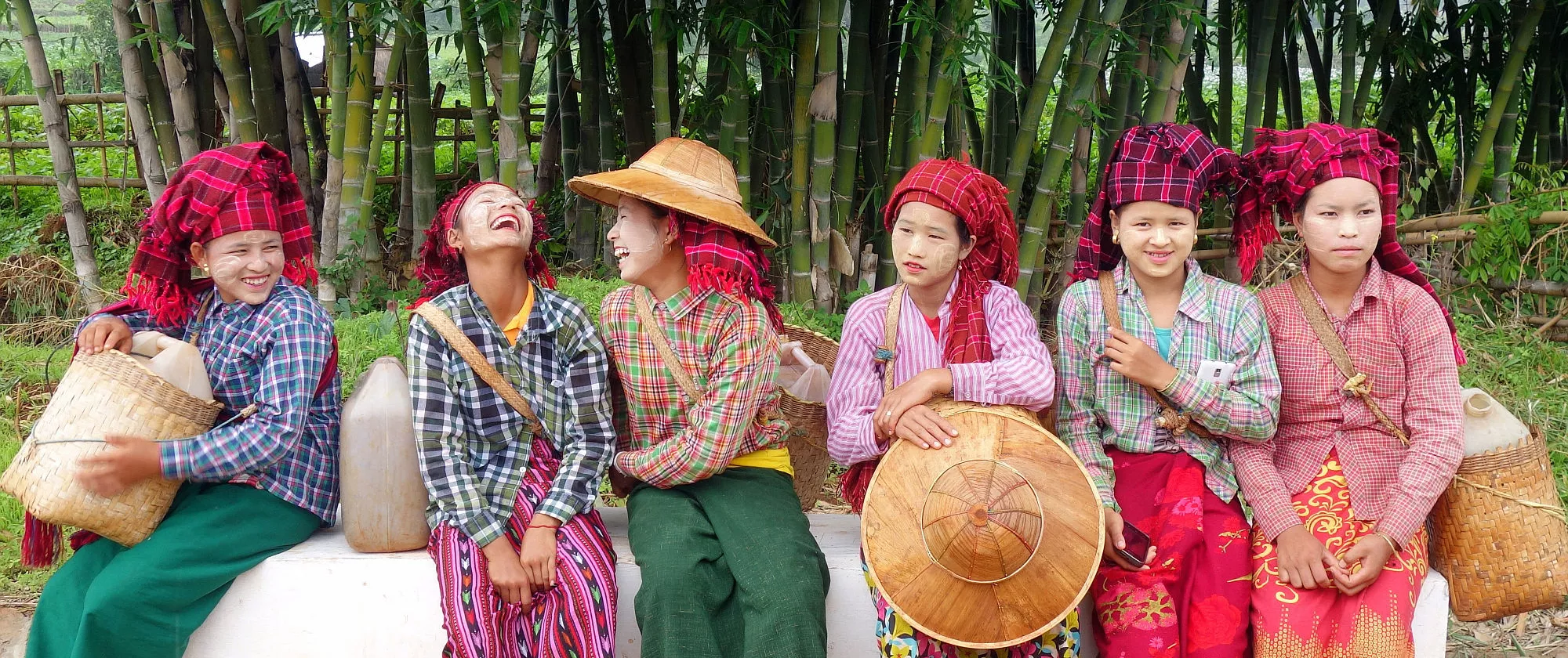 Myanmar workers are on the way from Kalaw to Inle Lake